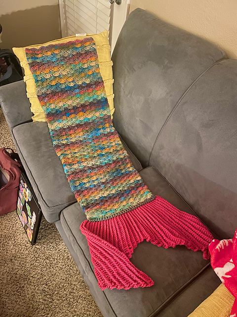 mermaid_tail_blanket